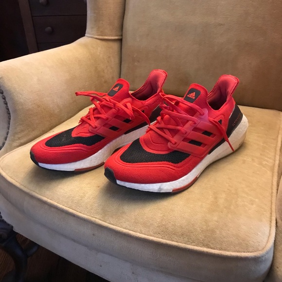 Adidas UltraBoost men’s size 12 - Picture 4 of 6